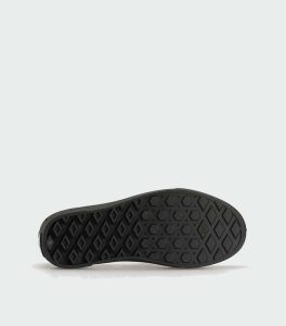Vans Trek Rubber Black Slip-On under