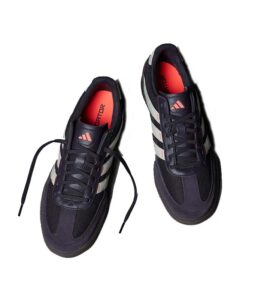 Adidas Predator Freestyle Samba Sneakers front