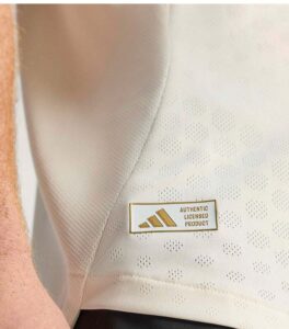 Liverpool Authentic Away 2025-2026 Jersey side